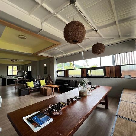 Back To Real Hostel Taitung Bagian luar foto