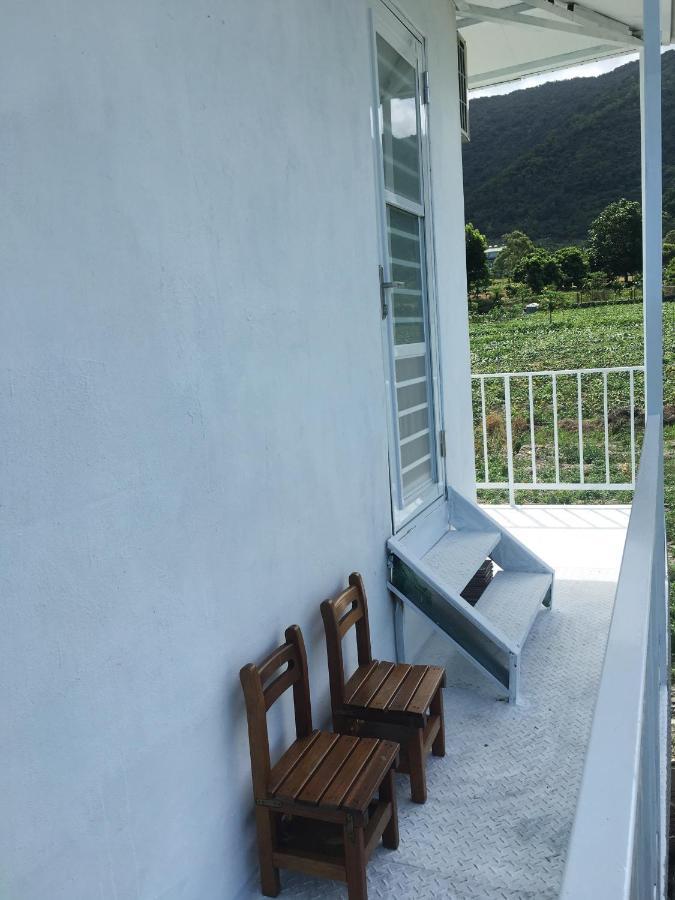 Back To Real Hostel Taitung Bagian luar foto