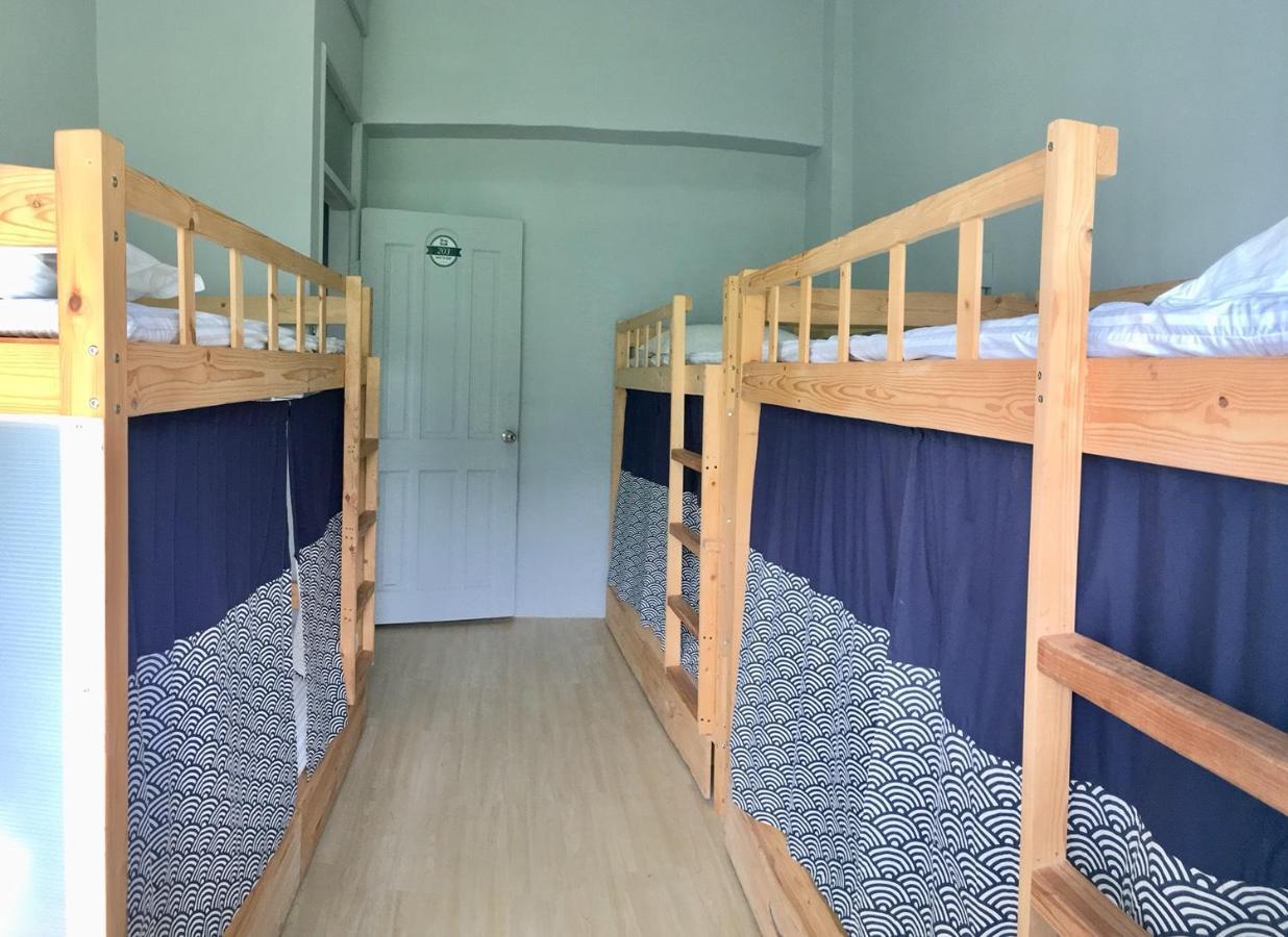 Back To Real Hostel Taitung Bagian luar foto
