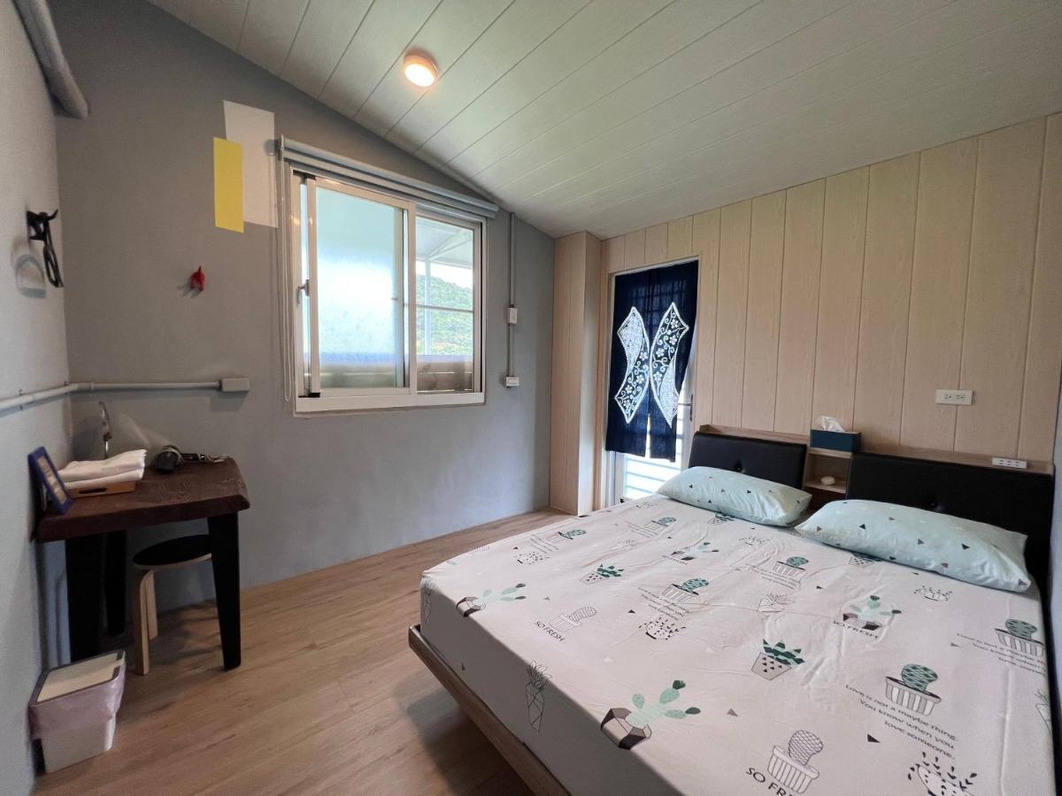 Back To Real Hostel Taitung Bagian luar foto