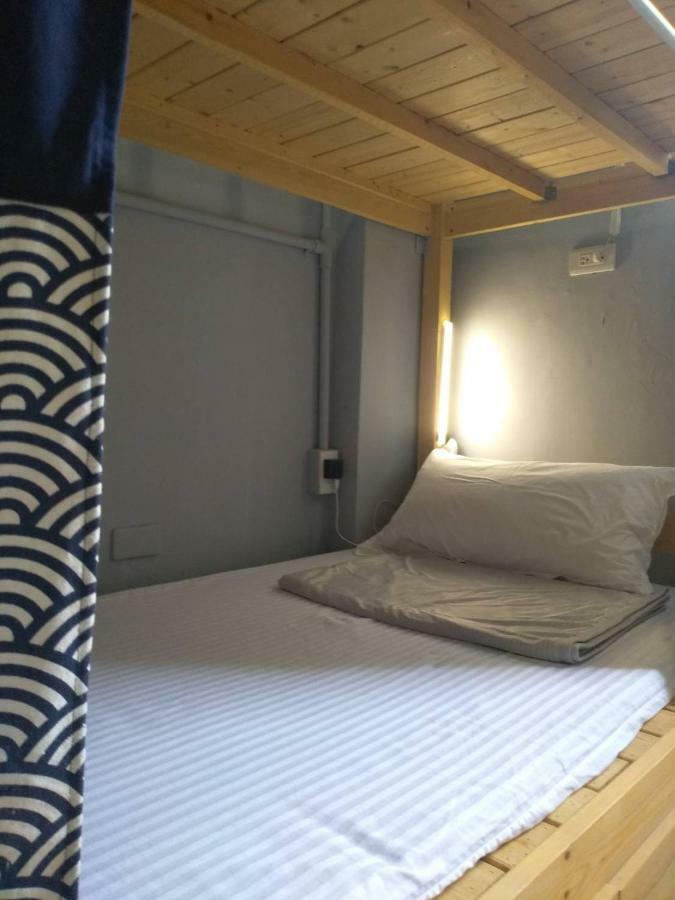 Back To Real Hostel Taitung Bagian luar foto